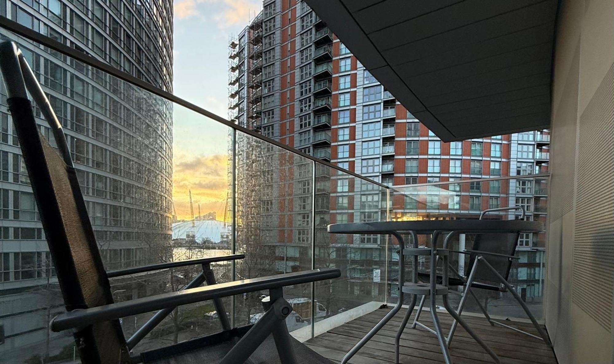 Luxury Modern 2 Bed Flat With Balcony And City View - Canary Wharf City Center London Exterior photo