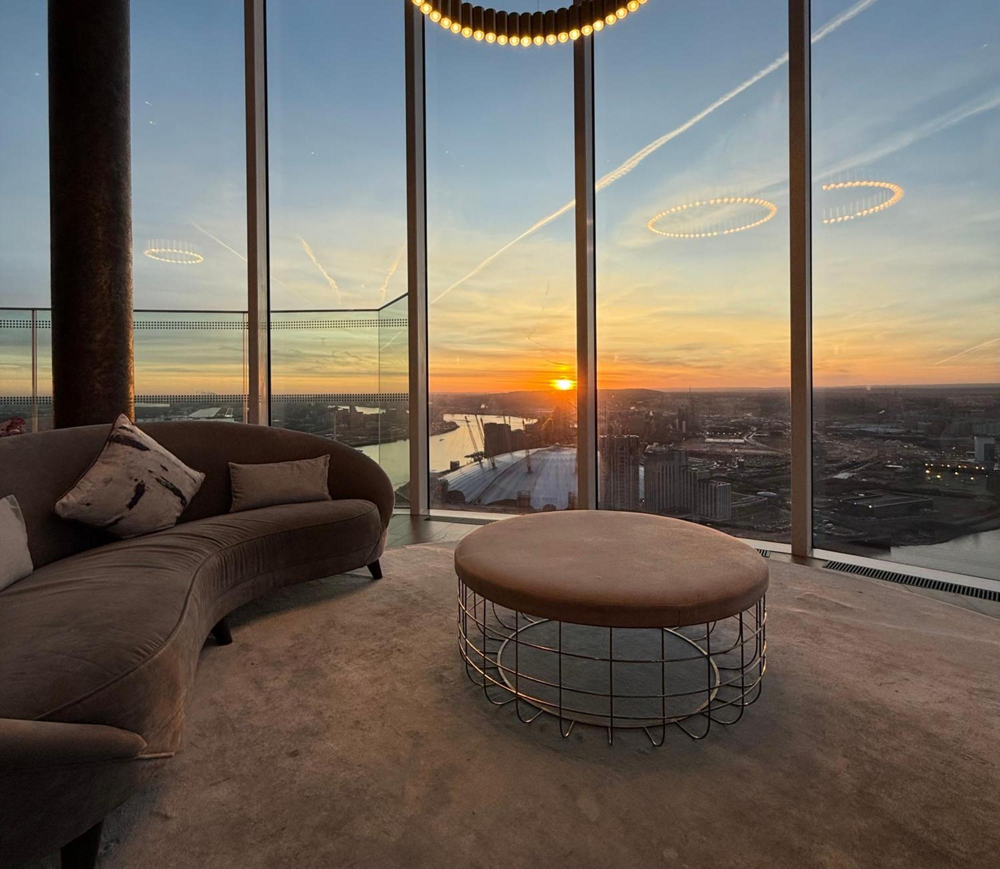 Luxury Modern 2 Bed Flat With Balcony And City View - Canary Wharf City Center London Exterior photo