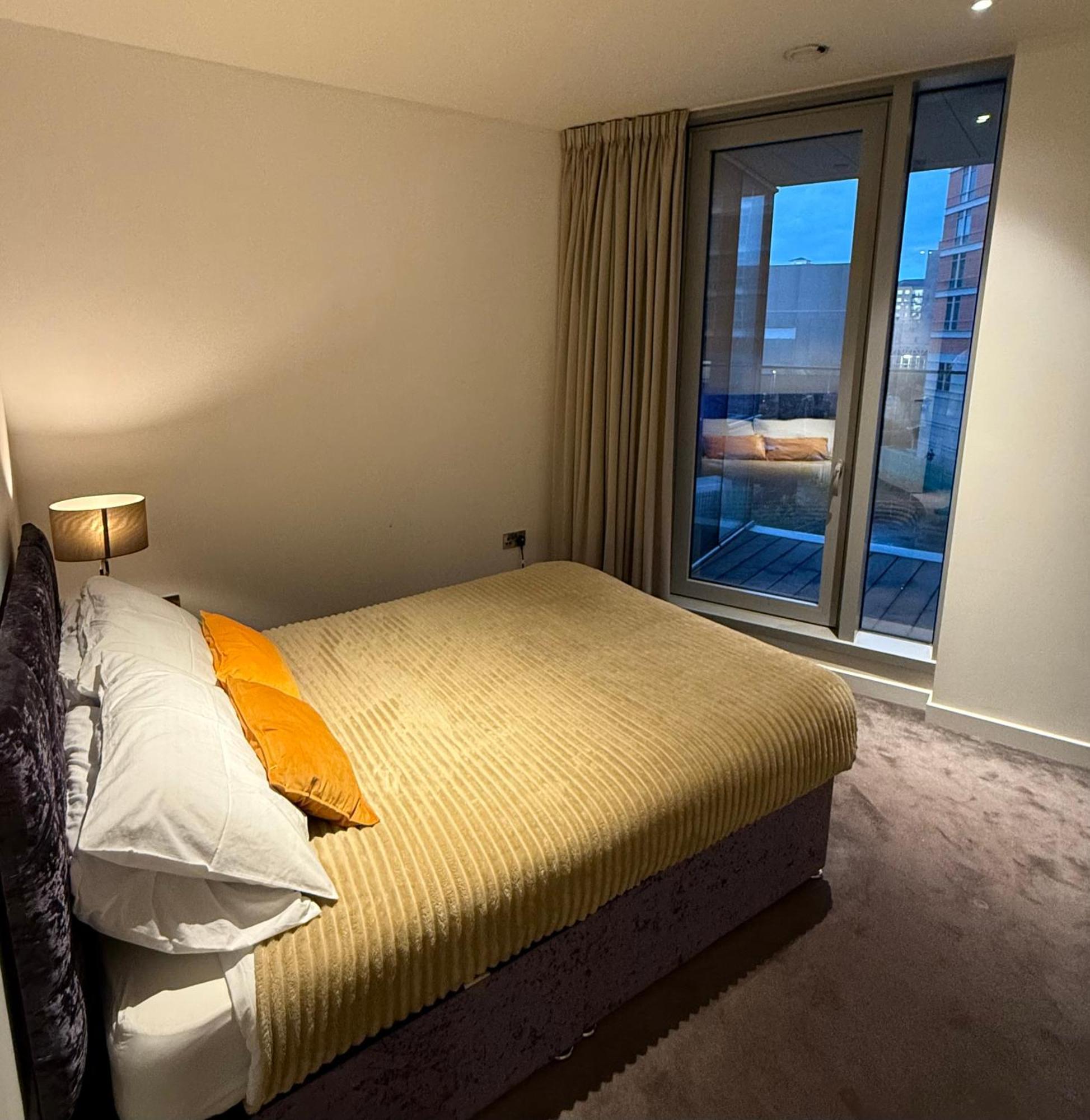 Luxury Modern 2 Bed Flat With Balcony And City View - Canary Wharf City Center London Exterior photo