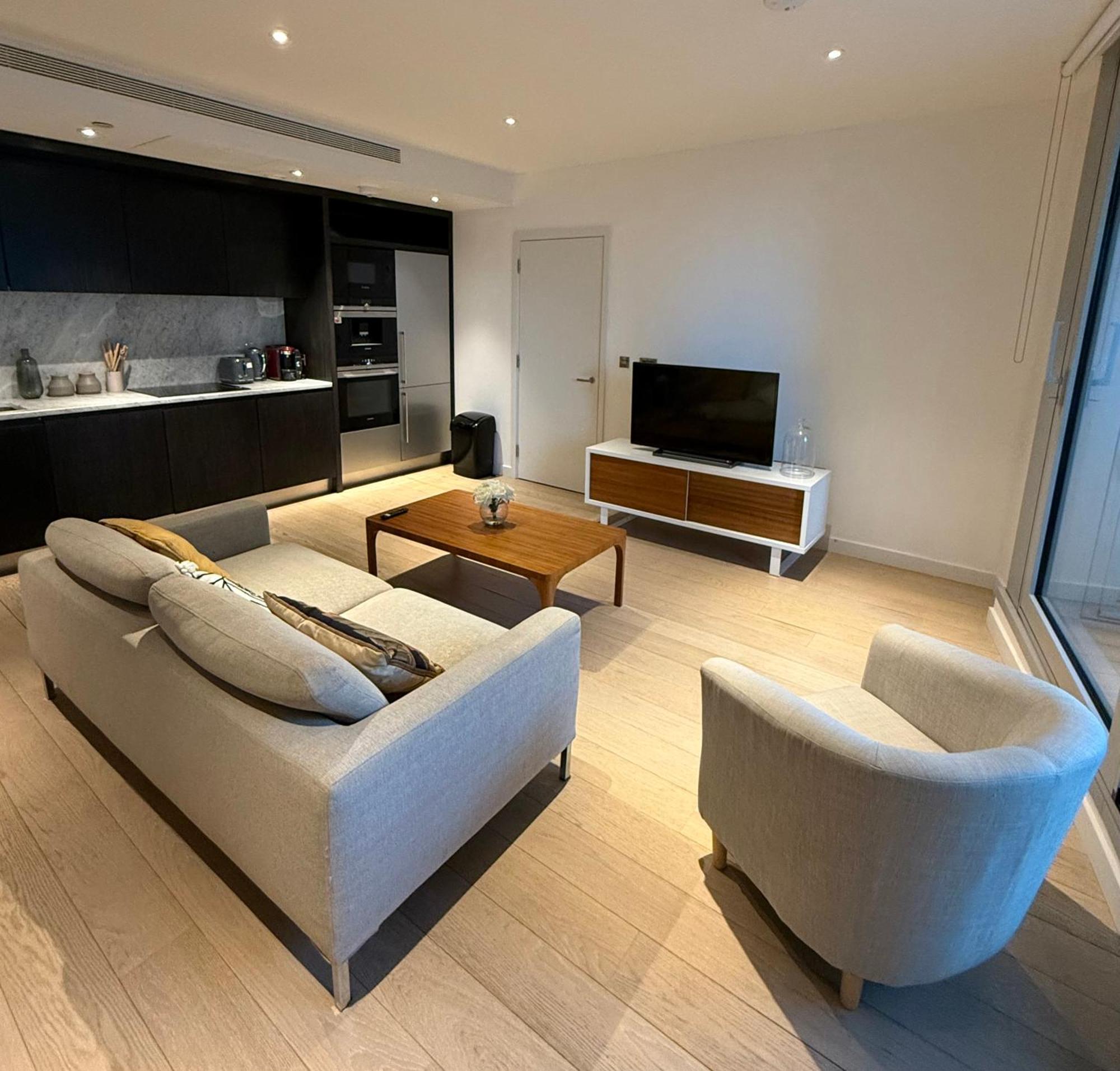 Luxury Modern 2 Bed Flat With Balcony And City View - Canary Wharf City Center London Exterior photo